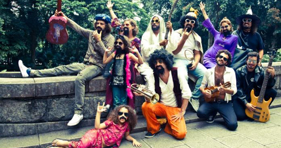 Bloco de Carnaval Toca Rauuul se apresenta no bar Pirajá no sábado