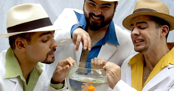 Trio Gato com Fome se apresenta no Umbabarauma Bar com muito samba