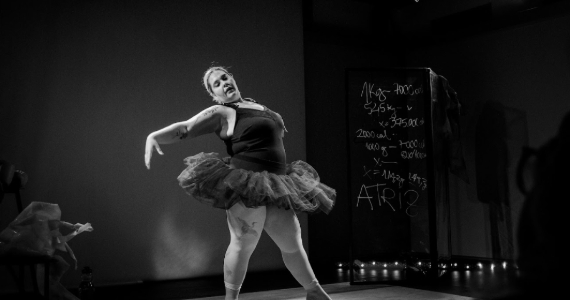 Peça “116 gramas” chega ao Teatro Flávio Império Peça “116 gramas” chega ao Teatro Flávio Império