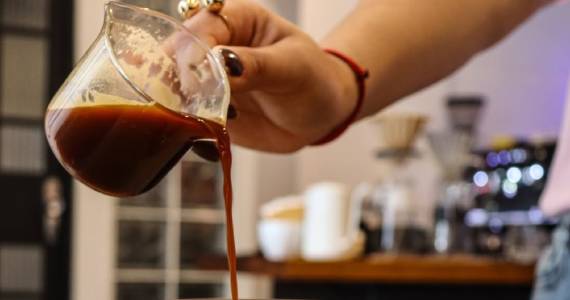 A2 Café convida experimentação de método Syphon para café