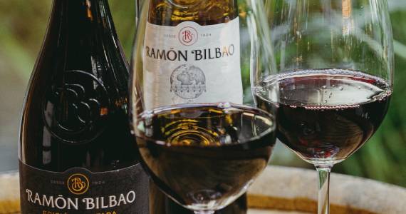 “Serei sempre sua CRIANZA. Serei sempre seu EDICIÓN LIMITADA na Adega Santiago