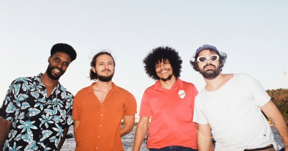Boogarins lança álbum “Bacuri” em show no Sesc Carmo