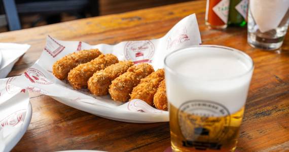 Boteco São Bento celebra o aniversário de São Paulo com chopp em dobro