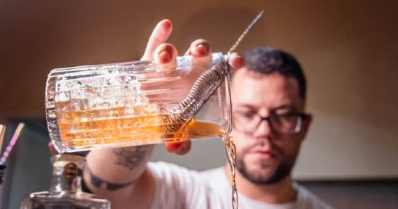 SP Sedia Competição de Coquetelaria na Cachaça Trade Fair