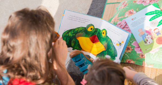“Caldos e Contos” leva leitura e música ao ar livre em Pinheiros