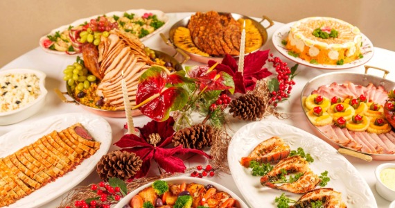 Dinho’s celebra o fim de ano com ceias tradicionais e cardápio histórico