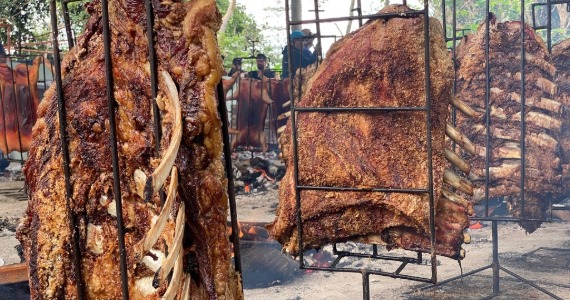 Costelada do Acampa reúne gastronomia e música em Cotia