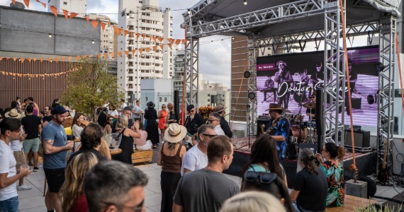 Jazz, vinhos e gastronomia no rooftop do Jardim Pamplona