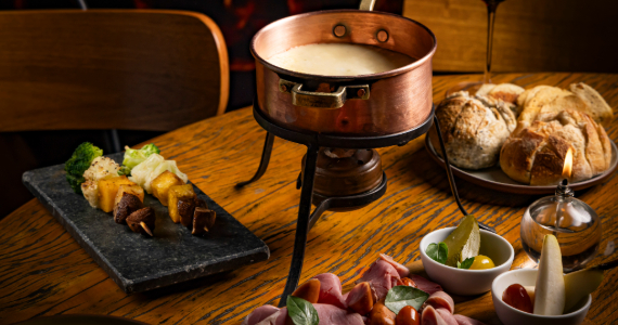 Praça São Lourenço apresenta temporada de Fondue 2026