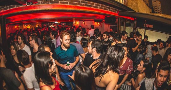 Jim Roof Club recebe festa No Exit para as noites de quinta-feira