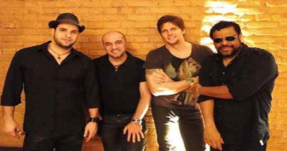 Banda Junkie Box apresenta clássicos da Disco no palco do Bourbon Street