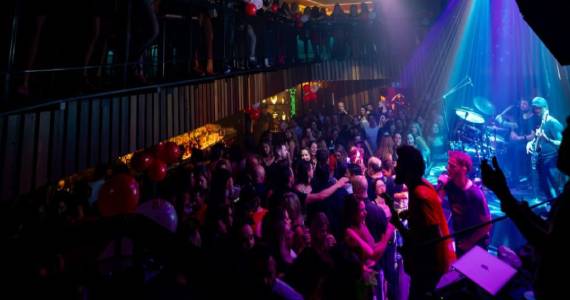 Kia Ora Pub no Itaim Bibi Celebra 22 Anos com Shows e Open Bar