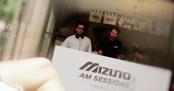 Mizuno AM Sessions volta a São Paulo com show da DJ Ashibah no Botanikafé Mizuno AM Sessions volta a São Paulo com show da DJ Ashibah no Botanikafé