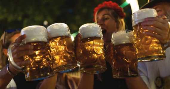 Oktoberfest nos Jardins celebra cultura alemã em São Paulo