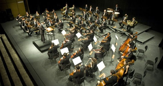 Orquestra Sinfônica do Conservatório de Tatuí se apresenta na Pça Capivari em Campos do Jordão Eventos BaresSP 570x300 imagem