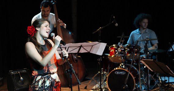 Quinteto Amazonas feat. Carla Casarim se apresentam no Ao Vivo Music Eventos BaresSP 570x300 imagem