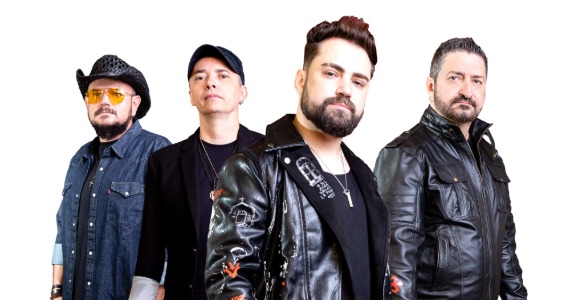 Rosa de Saron celebra 35 anos com show especial em SP