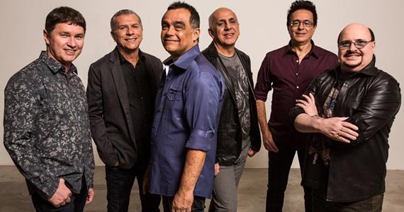 Roupa Nova comanda o domingo na Festa Julina da TOPFM no Clube Esperia