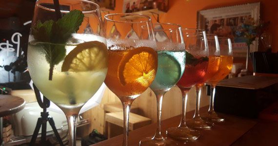 Spritz Bar inaugura esta terça-feira com variedade de drinks para o happy hour