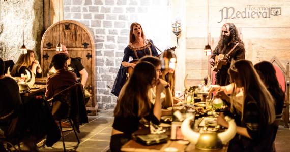 BaresSP Páscoa na Taverna Medieval: Diversão e Gastronomia em SP