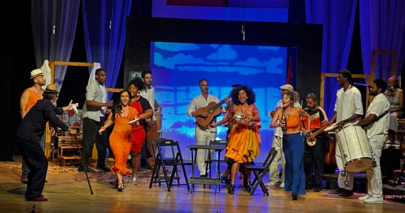 O Território do Samba revive história e resistência no palco