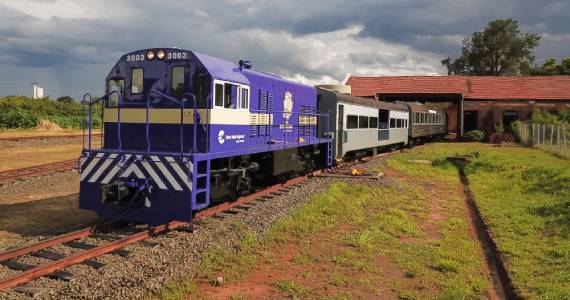 Carnaval em dose dupla: Trem da República conecta folia de Itu e Salto com desconto de 20%