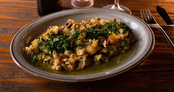 Varanda Grill Jardins Celebra a Páscoa com Menu Exclusivo de Bacalhau e Harmonização de Vinhos