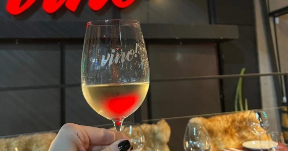 Vino! celebra o Dia da Independência com vinhos nacionais Vino! celebra o Dia da Independência com vinhos nacionais