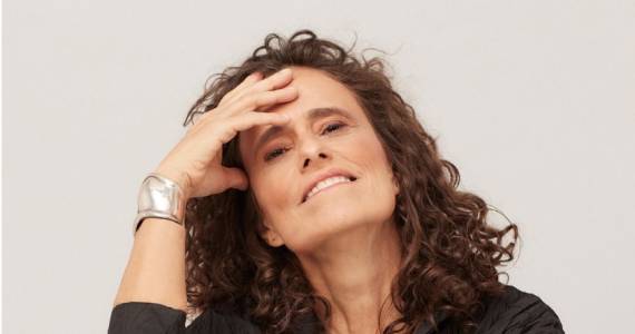 Zélia Duncan Apresenta #BailãoZD no Palco da Orquestra Mágica