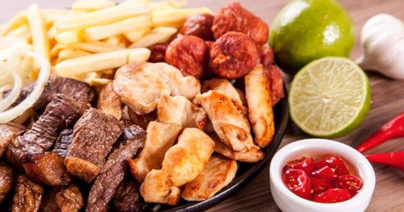 Água Doce Cachaçaria oferece variedades de porções e bebidas para animar o seu dia Água Doce Cachaçaria oferece variedades de porções e bebidas para animar o seu dia