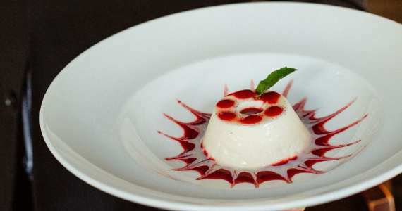 Aguzzo Pinheiros faz Campanha em prol ao RS com venda de sobremesas