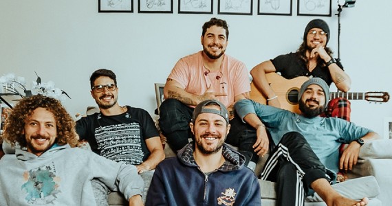 Atitude 67 faz show drive in no Allianz Parque 