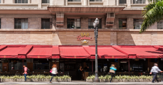 Transmissão dos Jogos Olímpicos no Bar Brahma