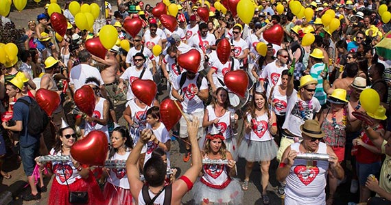Vila Madalena recebe o desfile do Bloco Vai Você em Dobro