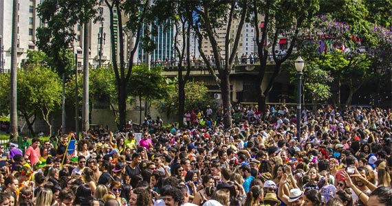 Bloco Primavera, Te amo fecha o carnaval 2017 na Praça Franklin Roosevelt Eventos BaresSP 570x300 imagem