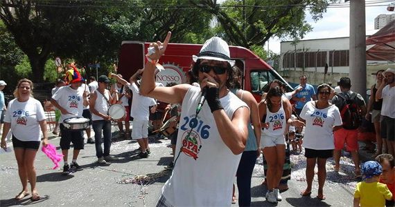 Sábado tem Carnaval de rua com o Bloco do OPA na Praça Centenário Eventos BaresSP 570x300 imagem