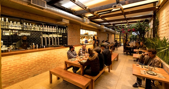 Bar BEC e Cervejaria Blondine celebram o fim da primavera