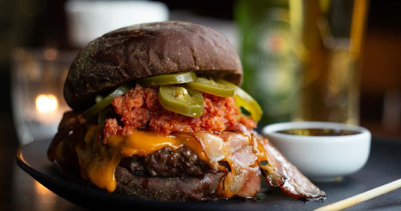 Dia do Hambúrguer no Cão Veio - Alphaville