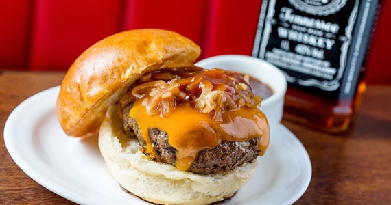 Com novas receitas no menu, Chip’s Burger volta a oferecer o 