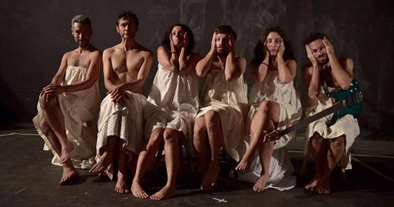 Cia do Tijolo apresenta o espetáculo Cia do Tijolo apresenta o espetáculo