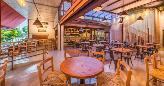 Festa de final de ano no Jacaré Grill