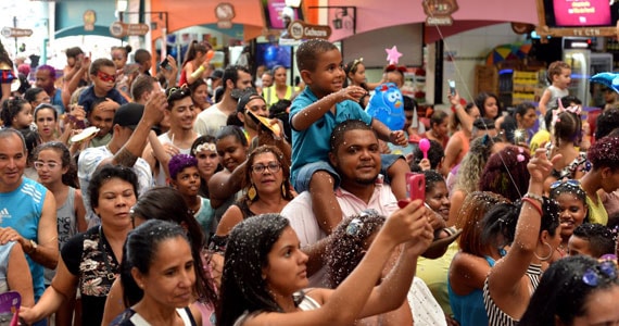 Dias de Folia e agitação na festa de Carnaval do Centro de Tradições Nordestinas Eventos BaresSP 570x300 imagem