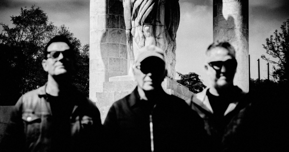 New Order anuncia show extra em São Paulo após ingressos esgotados