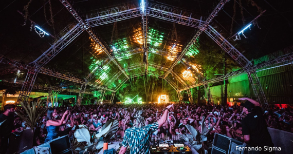 Sábado Dre Tarde no Clube Esperia Sábado Dre Tarde no Clube Esperia