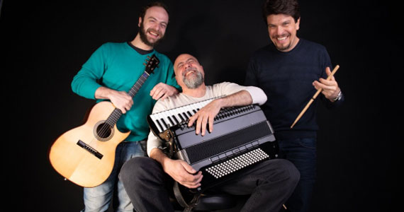 Trio Edu Ribeiro, Fabio Peron e Toninho Ferragutti no Bourbon Street