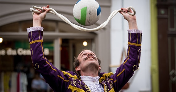 Espetáculos de circo prometem encantar Sesc Parque Dom Pedro II