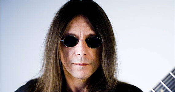 Guitarrista Faiska comemora aniversário com clássicos da sua carreira solo no Ao Vivo Music