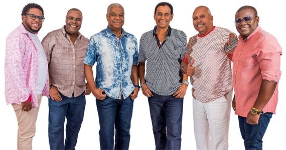 Grupo Fundo de Quintal promete sacudir o Sesc Bom Retiro com o melhor do samba Grupo Fundo de Quintal promete sacudir o Sesc Bom Retiro com o melhor do samba
