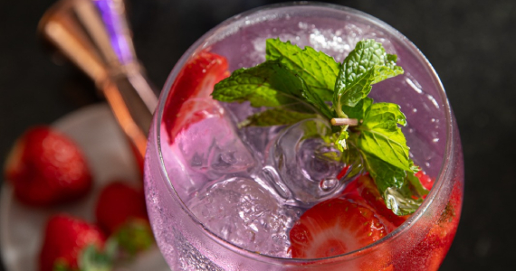 Dia dos Namorados com programação especial para os solteiros no Garota da Chácara Dia dos Namorados com programação especial para os solteiros no Garota da Chácara