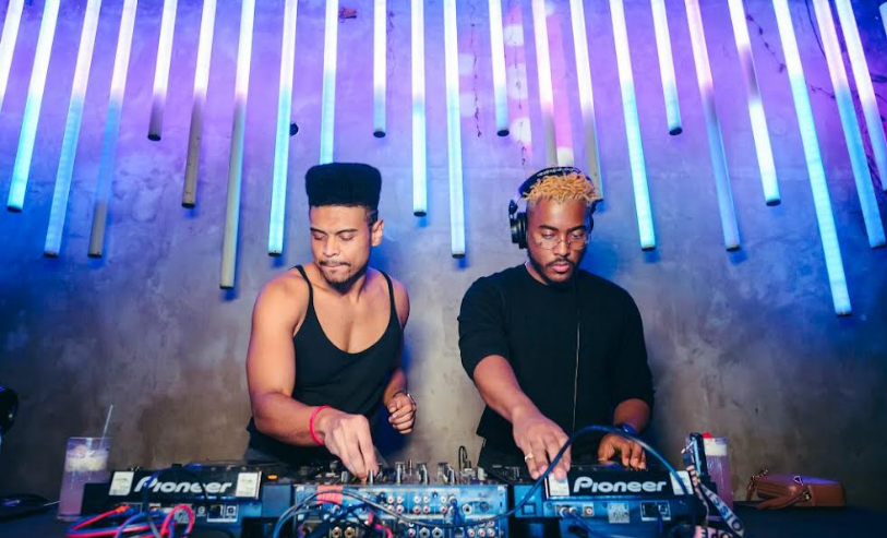 programação especial com Deekapz